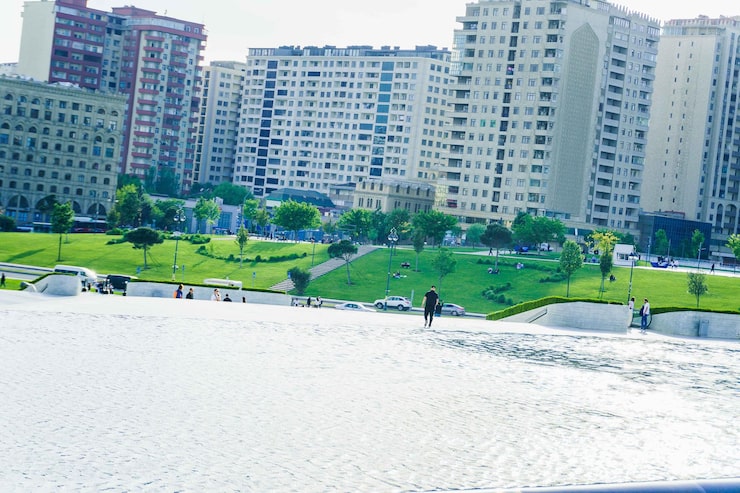 Ready to move apartments in Delhi NCR